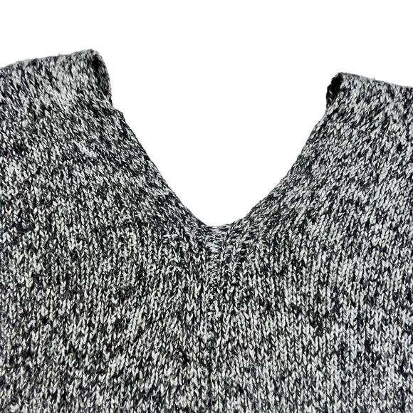 Matilda Jane Sweater Womens Medium Marled Knit Pullover Black Gray V-Neck Dolman - Picture 6 of 10